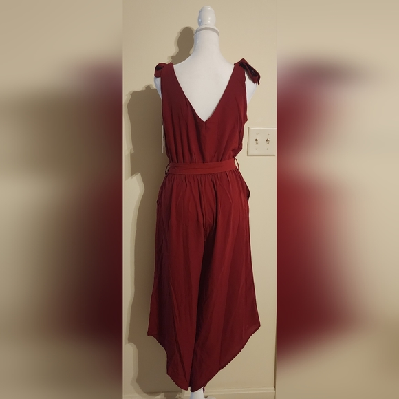 NEW Belongsci Sexy V-Neck Wide Leg Jumper Jumpsuit with Belt Women's Size S - Picture 3 of 9